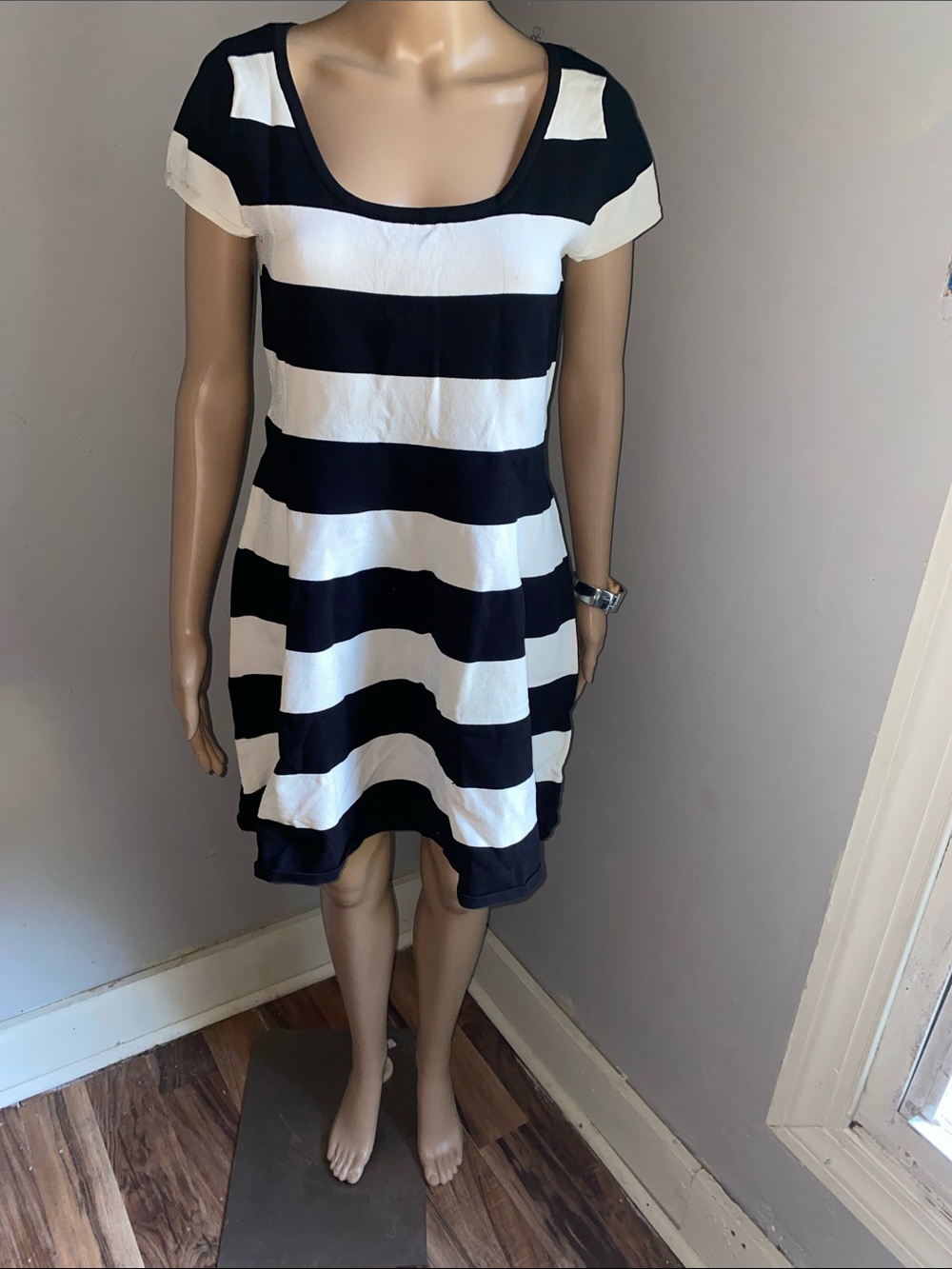 Striped Scoop-Neck Swing Dress - Black & White